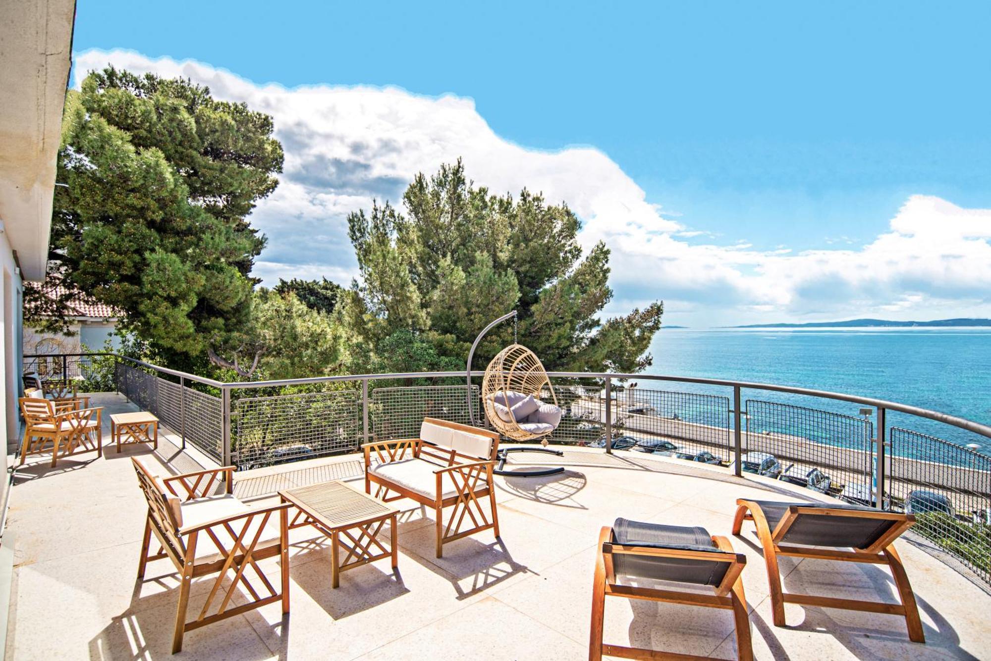 Luxury Seaside House Noble- Location In Town *