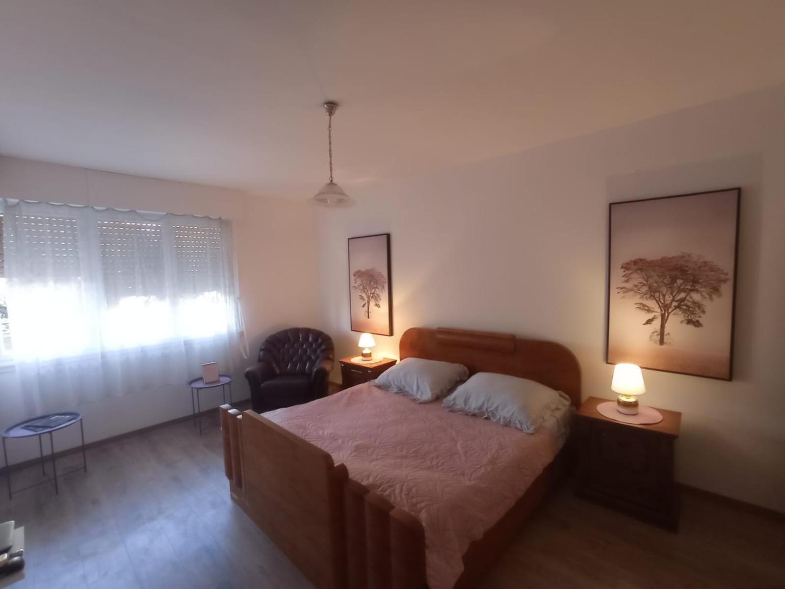 Tesla Apartment Split