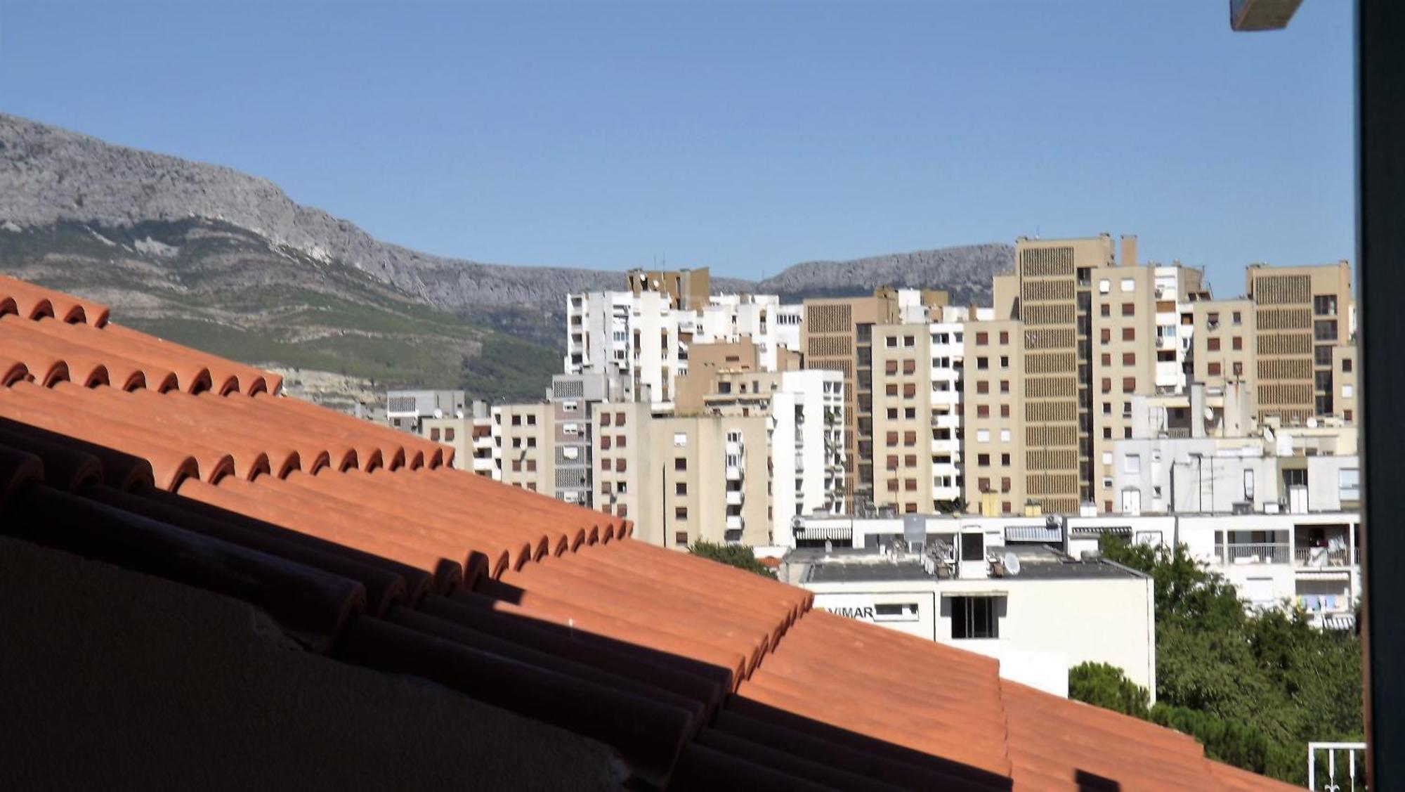 Apartment Holidays 16 *