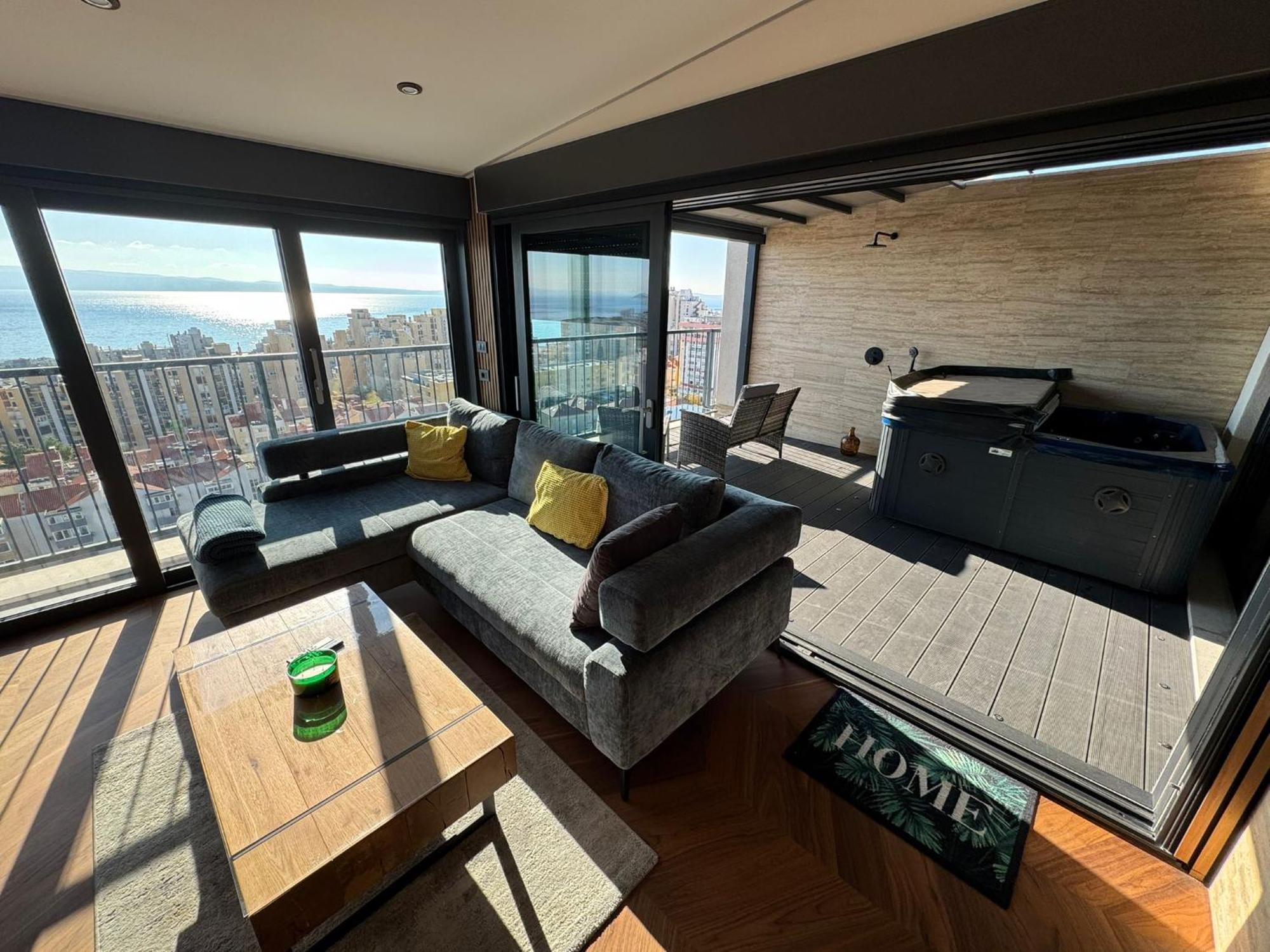 Magic View Penthouse Apartment