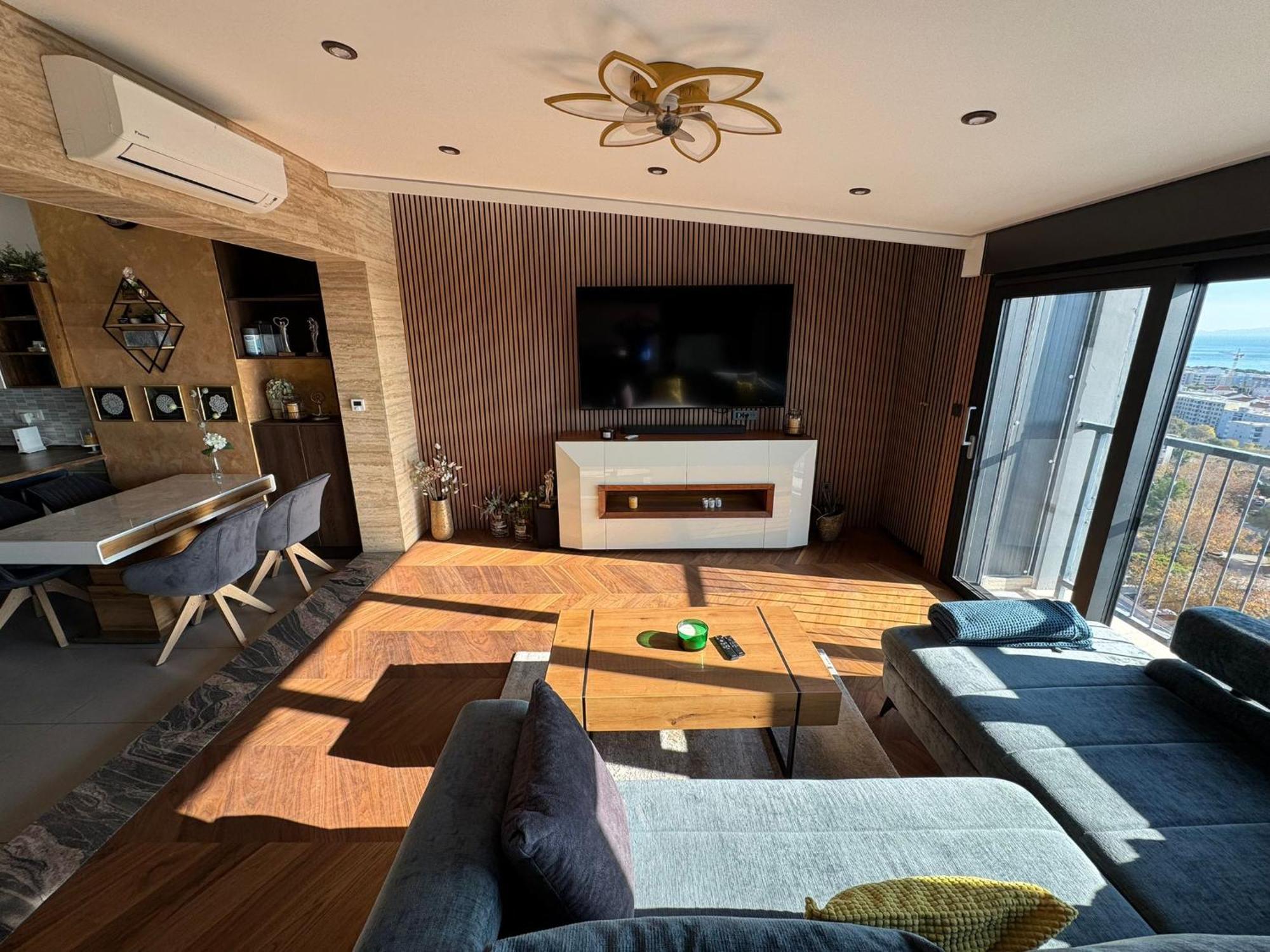 Apartment Magic View Penthouse Split