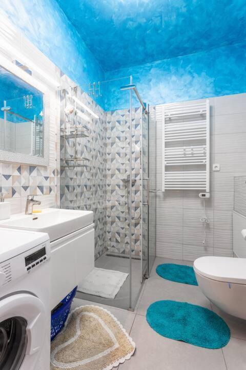 Magic View Penthouse Apartment Split