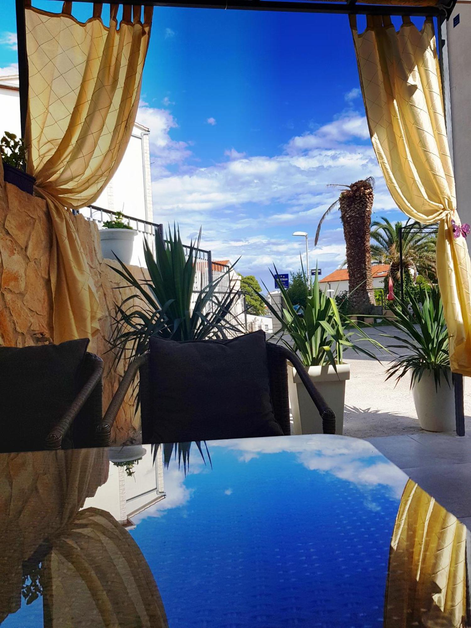 Apartment Lovre Split