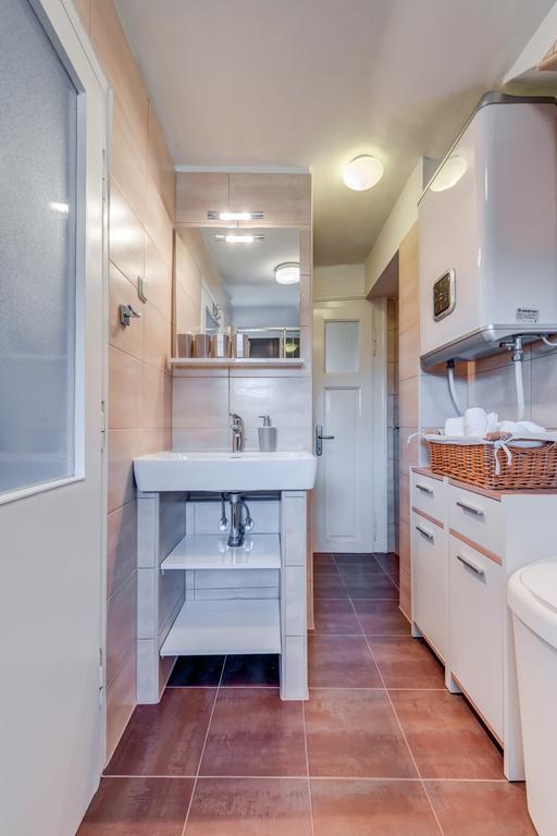 Bacvice With Free Parking Appartement Split