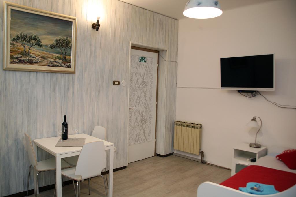 Lole Apartment