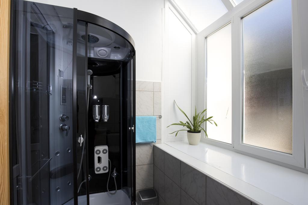 Lole Apartment *