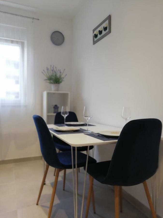 D-apartmentst Apartment Split