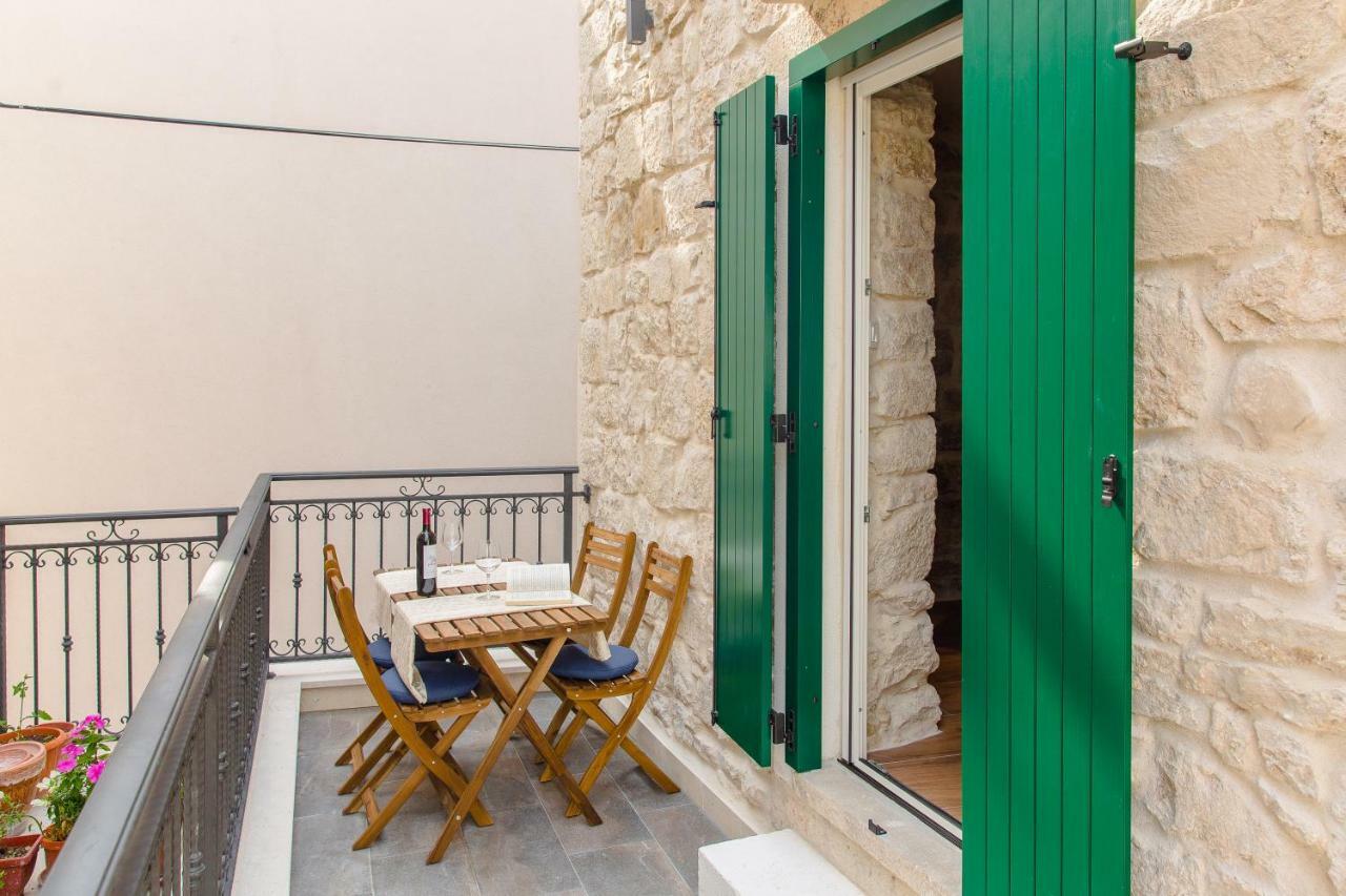 Apartment Luxury Petra In 400 Year Old Stone House 4+2 *