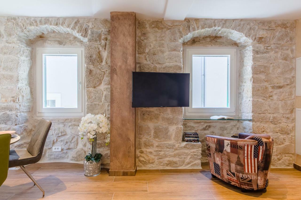 Luxury Petra In 400 Year Old Stone House 4+2
