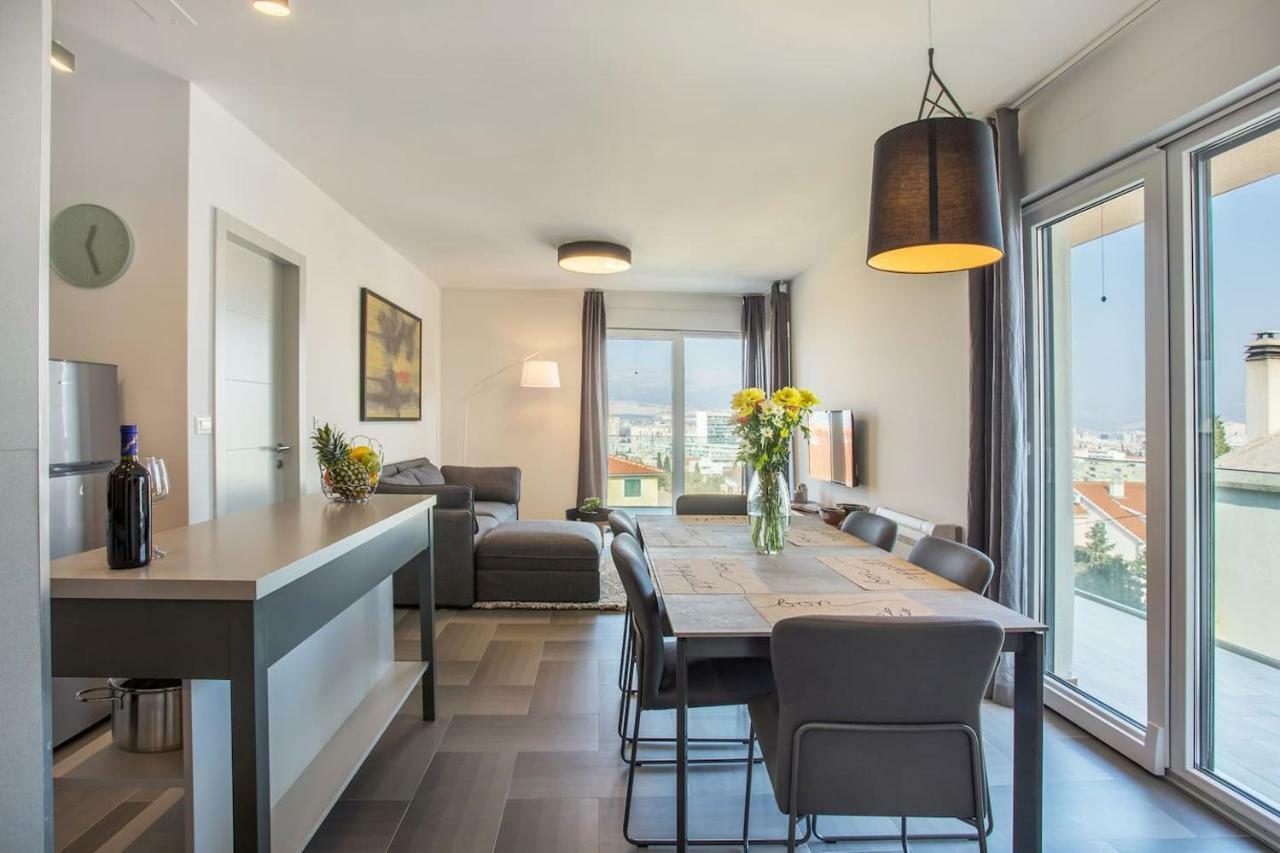 Apartman Luxury Marjan - Black Split