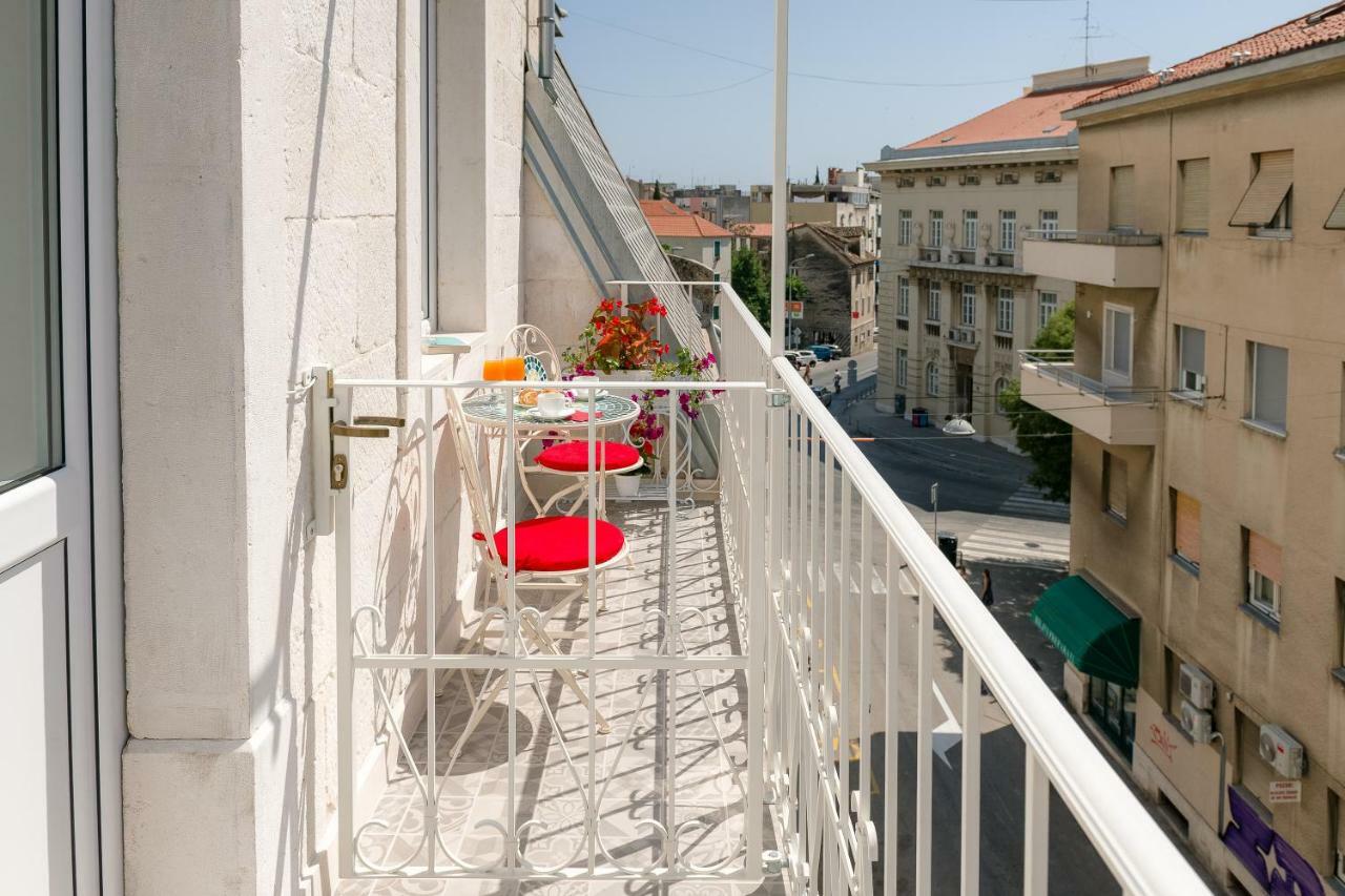 Guest house Flos Luxury