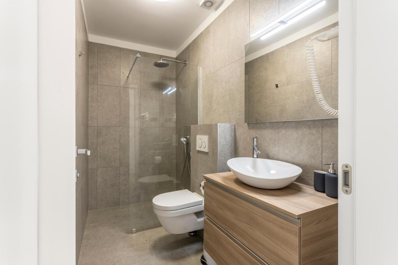 2nightstudios Guest house