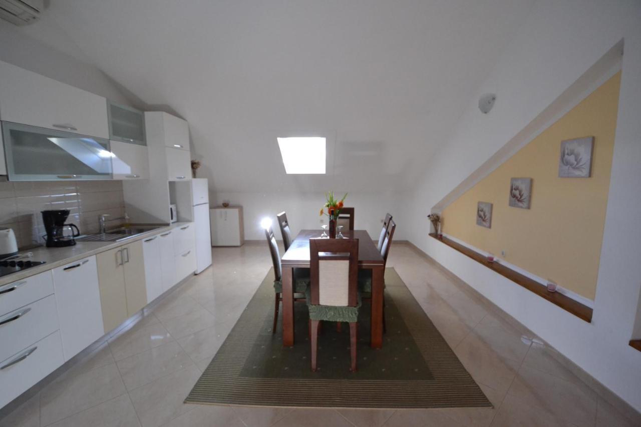 Apartment Antonia Nakic -stobrec *
