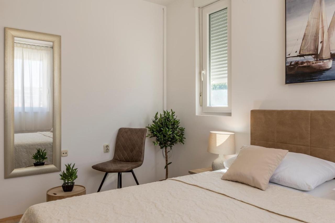 Split Central Apartment,Free Private Parking * Split