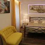 House Sandra