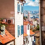 Apartment Petro Oldtown