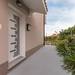 Apartments Lusani