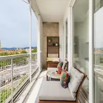 5Th Floor Apartment- Harborview