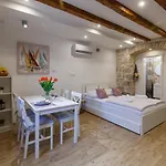Stara Kala Varos Apartment