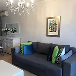 Apartment Sandra, With 2 Bathroom, Wi-Fi, Private Parking