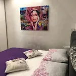 Apartment Vid