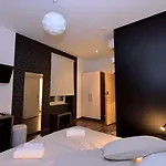 Marmontova Luxury Rooms