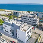 Golden Apartment