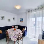 Apartment Lola