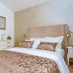 Sea Sparkle 2 Luxury Apartment