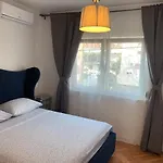 Room Anna Split