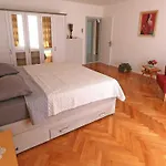 Elegant Luxury 2-Bedroom Apartment In Split City Center