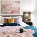 Modern Apartment Rino