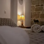 Megy Luxury Rooms
