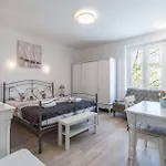 Studios & Room Poesia