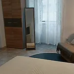 Studio Apartment Nika Free Parking