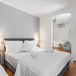 Chic Apartment Steps From Diocletian\'S Palace