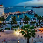 Riva - The Heart Of Palace