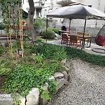 Garden apartment Vanya