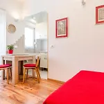 Apartments Yoe