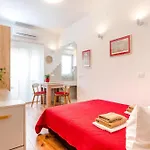 Apartments Yoe