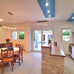 Apartments Maestral