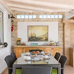 Holiday Home Split