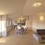 Apartments Maestral