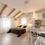 Rusticus Domus Studio