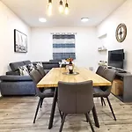 Apartments Nova