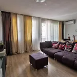Modern Oasis Apartment Split Private Parking
