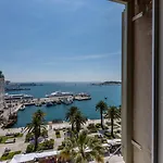 Riva - The Heart Of Palace