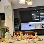 Al Allen Boutique Apartments