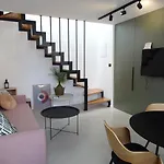 Modernes Kleines Haus Mit Terrasse