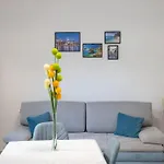 Lovely Central Apartment Ivana With Terrace